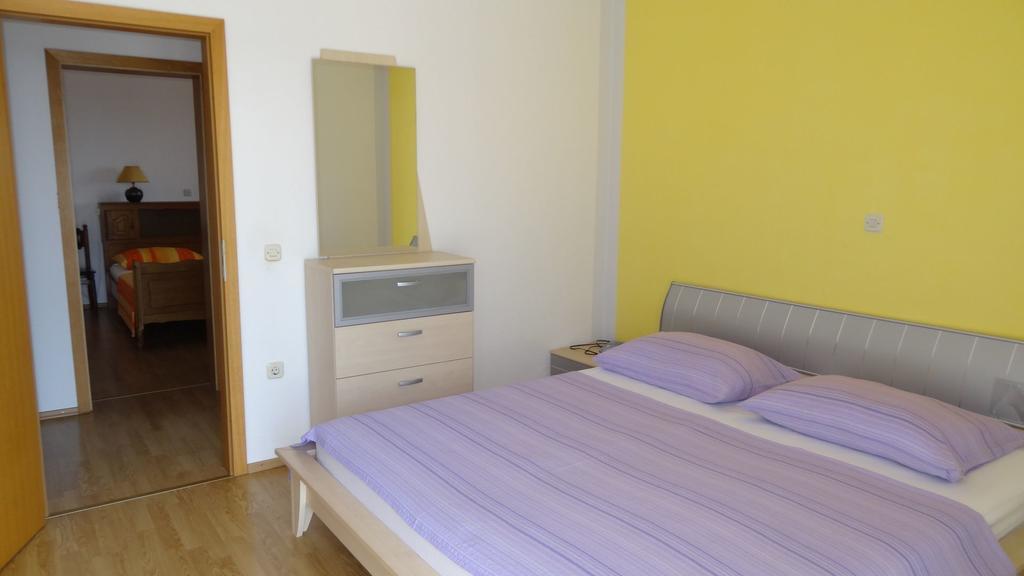 Apartments Braco Seget Vranjica Ngoại thất bức ảnh